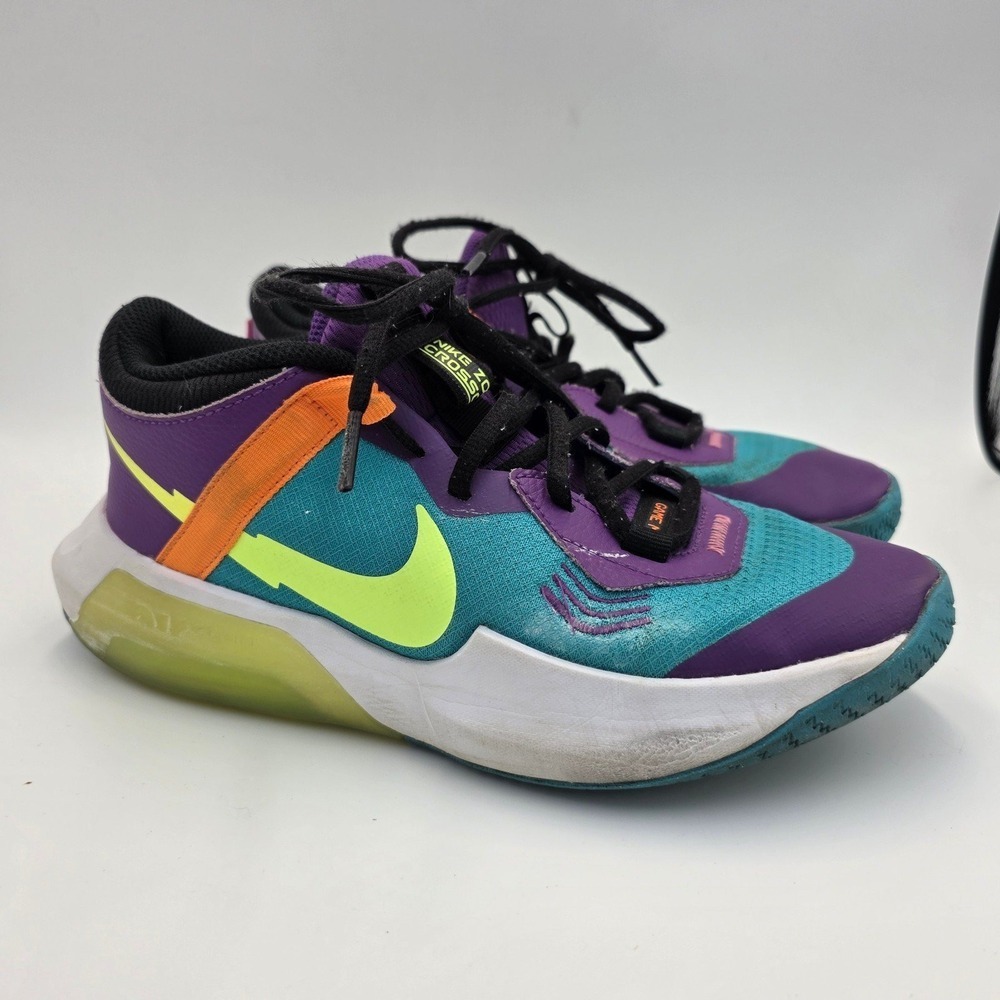NikeThe NIKE AIR ZOOM CROSSOVER BASKETBALL Big Kid‎ Shoes in size 6Y